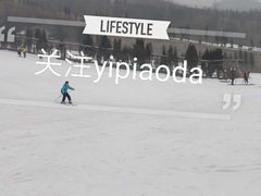 -济南卧虎山滑雪场