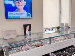 -潘多拉眼镜·蔡司依视路明月(潘家园店)