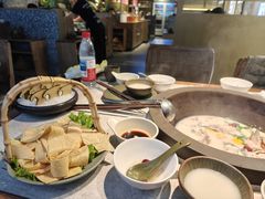 -鲜潭蒸汽石锅鱼(五道口购物中心店)