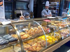 面包甜点陈列柜-欧诺爱烘焙(高新万达店)