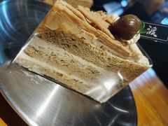 栗子红茶蛋糕-邊渡咖啡