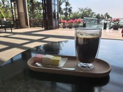 -亚龙湾喜来登·美景台大堂吧