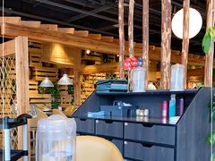 大堂-日进一片海.生腌海鲜火锅.宵夜烧烤(三里屯总店)
