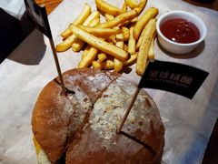 -圣徒精酿美式餐厅saints brewing(裕华万达步行街店)