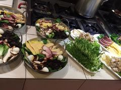 -郭巨人农家食堂(南部商务区店)