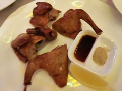 招牌红烧乳鸽-太平馆西餐厅(北京路店)