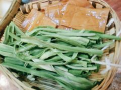-四小区火锅·巷子里的重庆火锅(花照壁店)