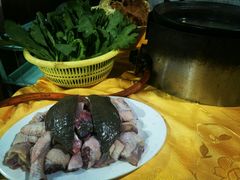 清远鸡-濠轩阁特色生蚝火锅(水湾路店)