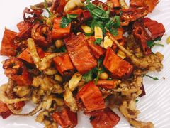 脆椒辣鱿鱼-兴国苑酒店