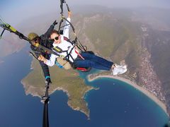 -费特希耶滑翔伞