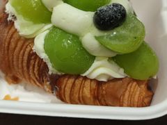 青葡萄柠檬奶油蛋糕牛角包-B&C黄油与面包·THE GARDEN BAKERY概念店(世纪汇店)