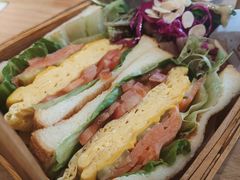 -Dough&Joe团憩(瑞虹天地月亮湾店)