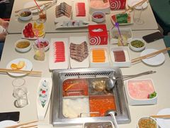 -海底捞火锅鲜切牛肉主题店(长寿路店)