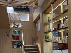 -霸王茶姬(南强街店)