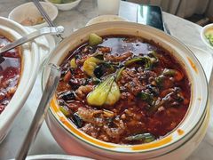 -渝信川菜 · 川味家常菜(财富购物中心店)