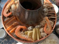 -一口猪海鲜浑锅·东北家常菜