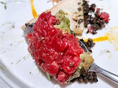 牛肉塔塔配牛油果黑橄榄酱-Solo(衡山路店)