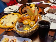 -Mr.Pizza米斯特比萨(盐城聚龙湖店)