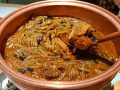 【招牌】小鸡炖蘑菇-关东小磨东北菜(漕河泾印象城店)