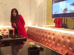 -皇马纯KTV·量贩·聚会(民治店)