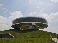 -郑东新区龙湖公共艺术中心