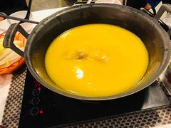 -鲜入围煮花胶鸡海鲜火锅