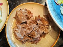 腌制肥牛-雾山韩式烤肉·海南糟粕&椰子鸡火锅·海景餐厅(三亚绿发山海天JW万豪酒店)