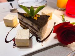 精致甜点-YUE·6·西式融合餐厅(外滩六号店)