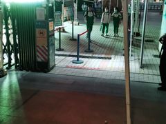 -广州市海珠外国语实验中学