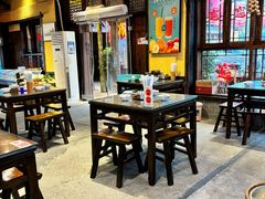 -富正毅三下锅·湘西韵味(天门山索道店)
