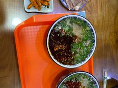 -伊穆祥牛肉面总店·清真