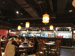 大堂-卢大鲜鱼头捞饭(美利广场店)