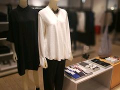 -COS(月星环球港店)