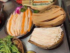 -朱光玉火锅馆(小寨原力场店)