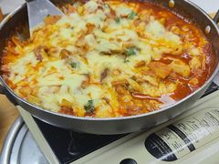 -亲昵春川鸡排(韩国美食街店)