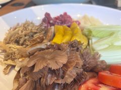 -黔蘑菇四季餐厅(观山湖店)