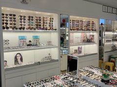 -新视达眼镜店·蔡司·依视路(名镜苑店)