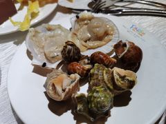 花甲-领鲜活海鲜榴莲自助火锅(东门店)