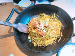 精选肋排焖面-金豆角砂锅焖面(安贞店)