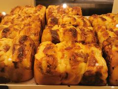 -HOT CRUSH趁热集合·现烤面包(环球港店)