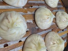 招牌鲜肉小笼汤包-玖鲜小笼(中山广场店)