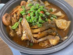 砂锅焗鱼头-新天明砂锅鱼头煲