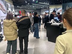 -迪桑特DESCENTE(青岛山东路万象城店)