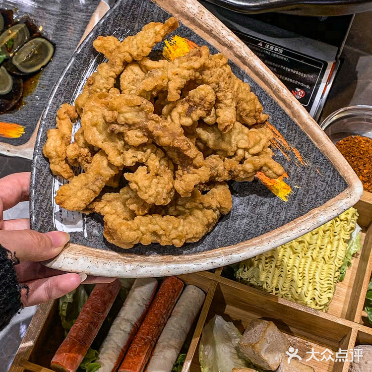 关于我在苏州吃到了超级正宗的牛腩煲🥘