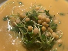 豆汤豆苗-初蓉丨遇见新川菜(亲贤街荣耀店)