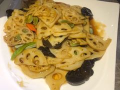 腊八蒜炒藕片-闫府私房菜·老字号(恒隆店)