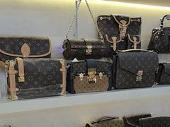 -六六奢品·vintage中古·回收二手奢侈品包包手表首饰(环球港店)
