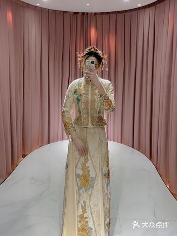超华丽的马来服，就在天下良缘礼服馆