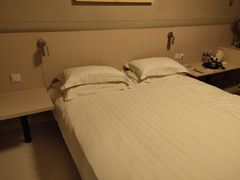 -白玉兰商务酒店(曲阜三孔景区春秋西路店)