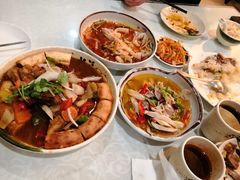 -汗腾格里·风味餐厅(新疆驻京办店)